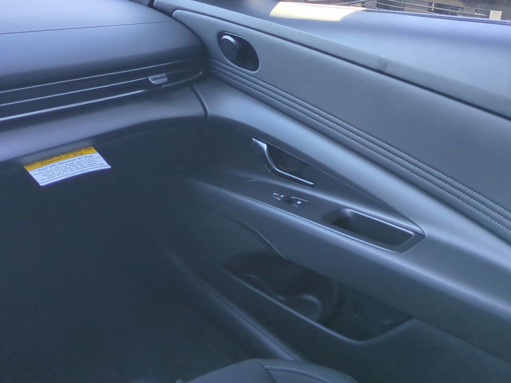 New 2026 Hyundai Elantra SEL Sport Premium FWD image 18