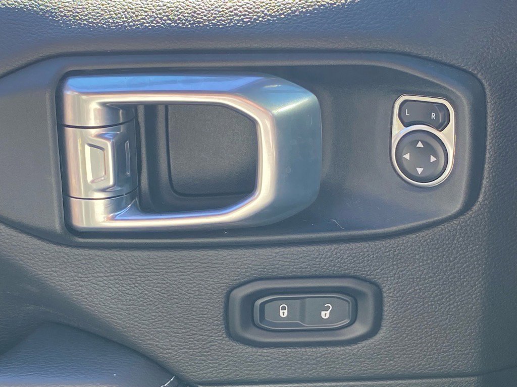 Used 2021 Jeep Wrangler Unlimited Sahara w/ Cold Weather Group image 20