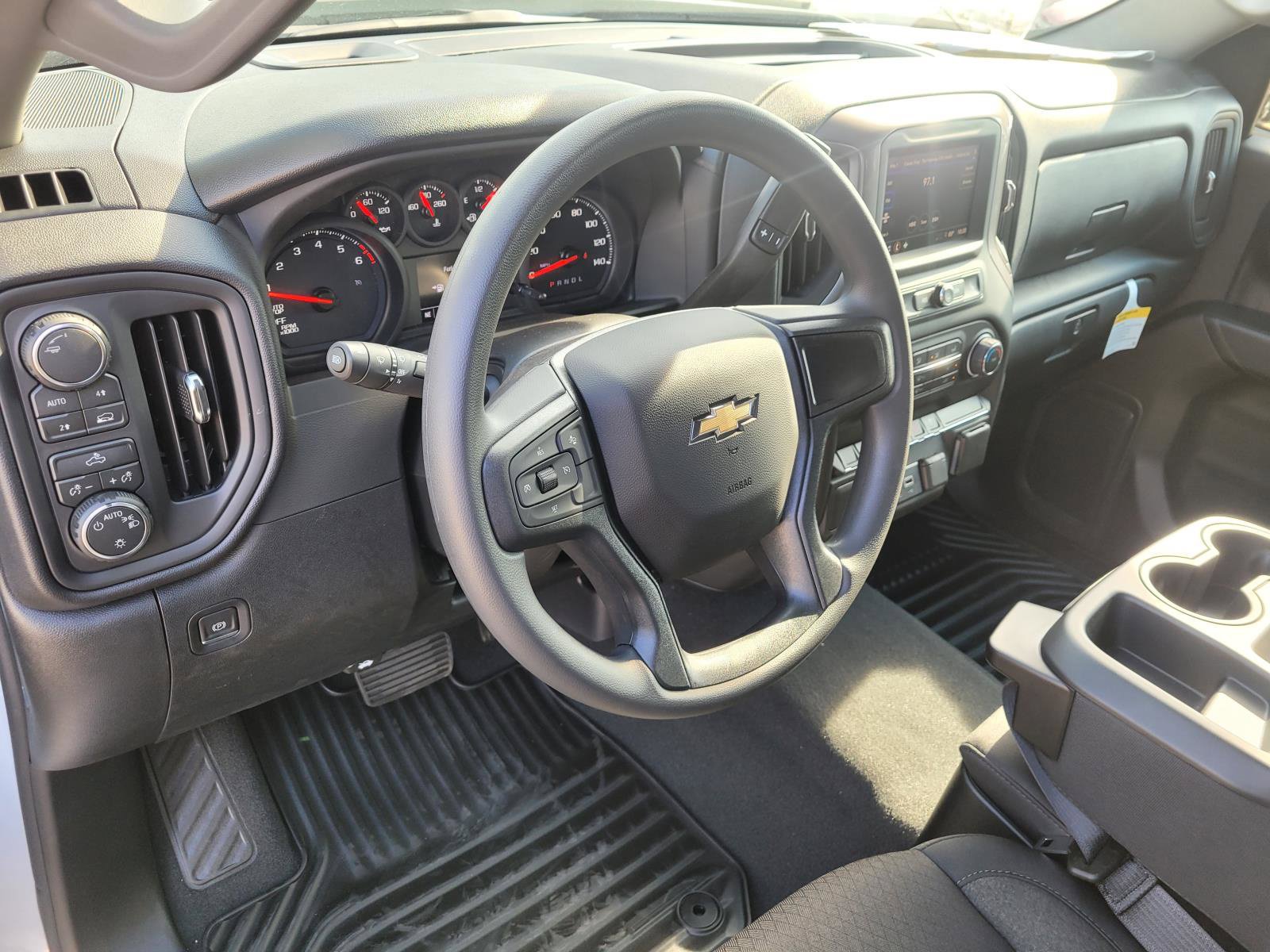 New 2026 Chevrolet Silverado 1500 Custom AWD/4WD image 15