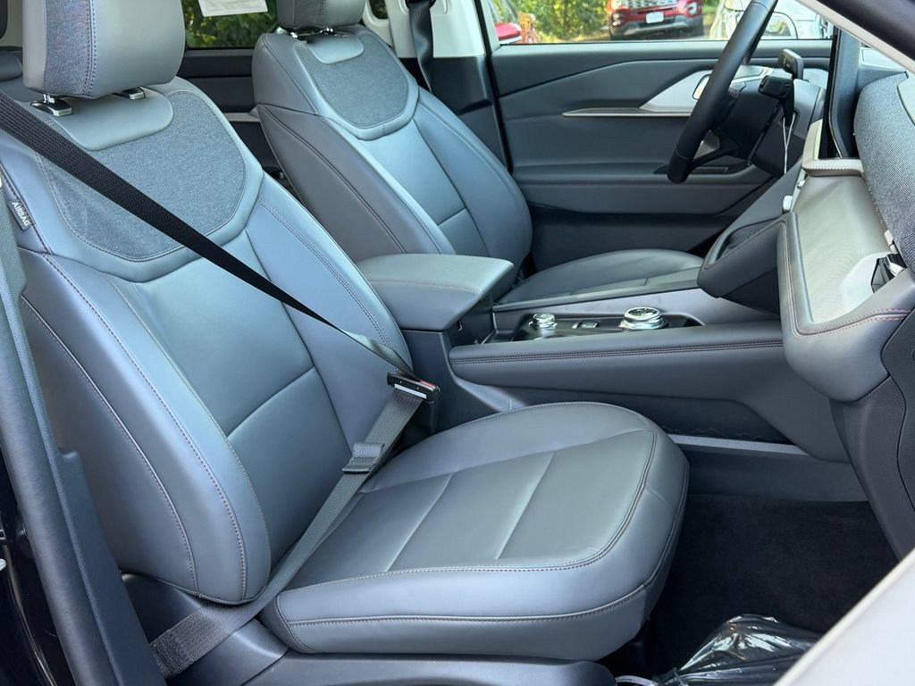 New 2026 Ford Explorer Active w/ Active Comfort Package AWD/4WD image 19