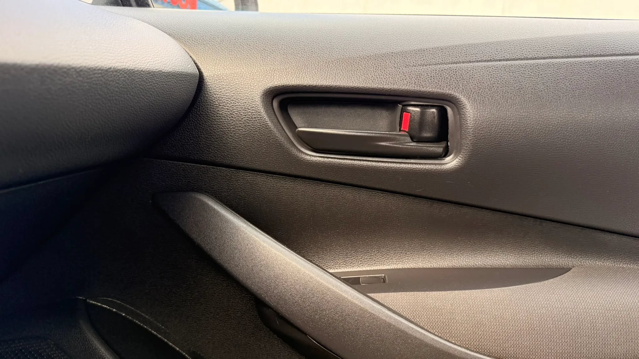Used 2023 Toyota Corolla LE FWD image 25