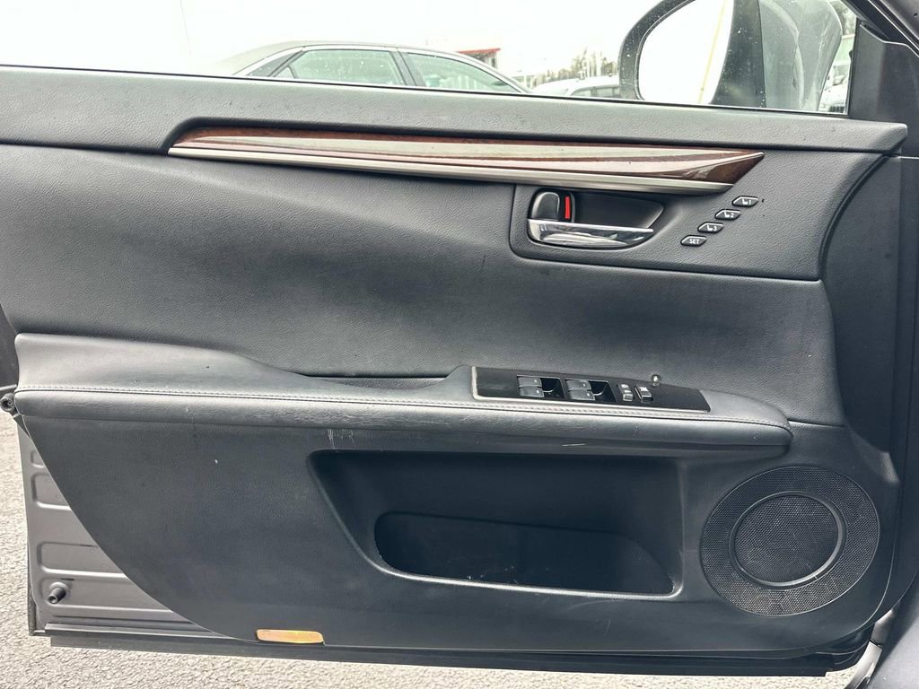 Used 2016 Lexus ES 350 350 w/ Navigation System Package image 23