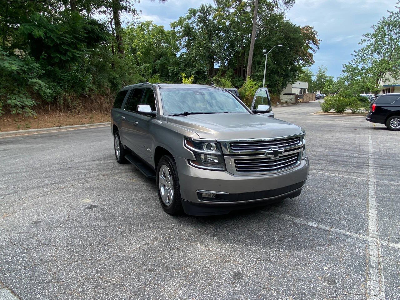 Used 2017 Chevrolet Suburban Premier RWD image 69