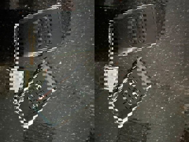 Used 2012 Aston Martin V8 Vantage S image 33