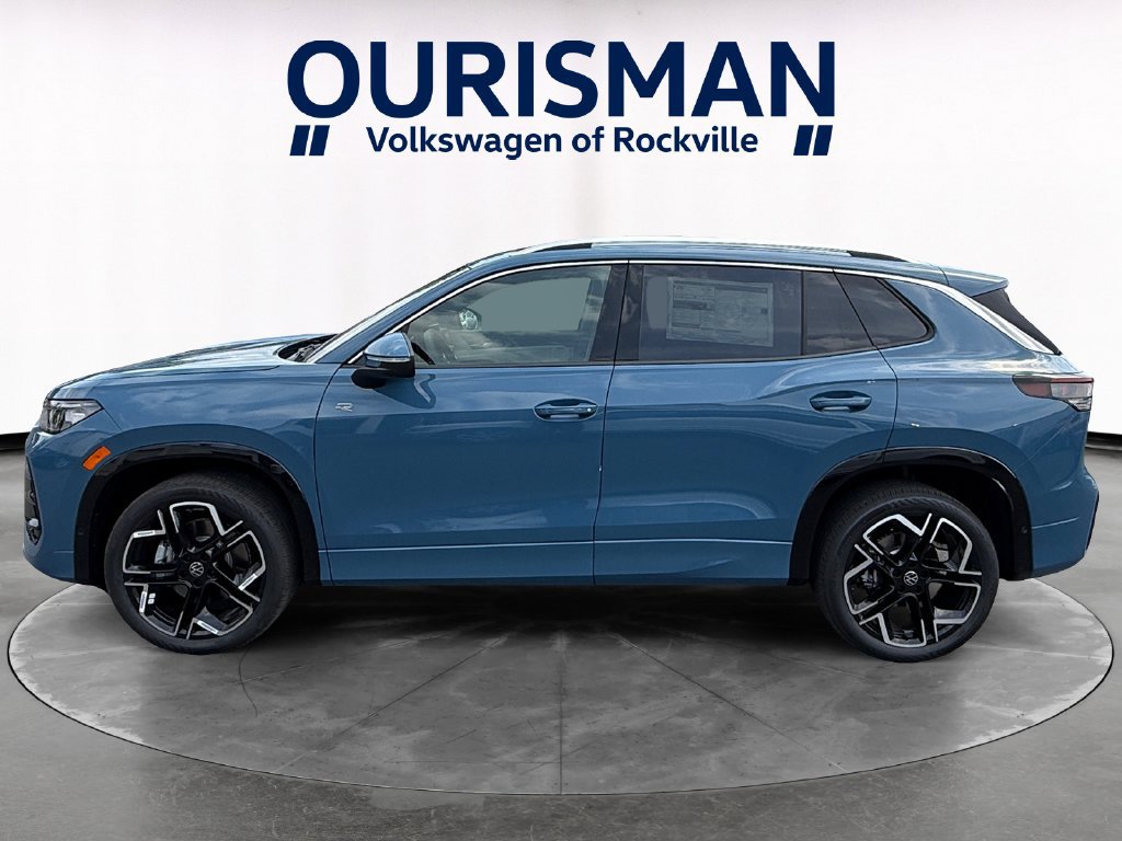 New 2026 Volkswagen Tiguan SEL R-Line AWD/4WD image 3