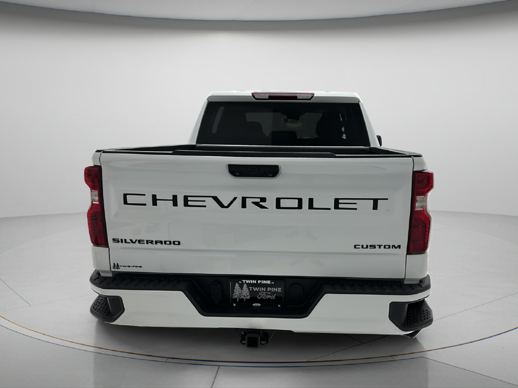 Used 2024 Chevrolet Silverado 1500 Custom w/ Dark Appearance Package AWD/4WD image 6