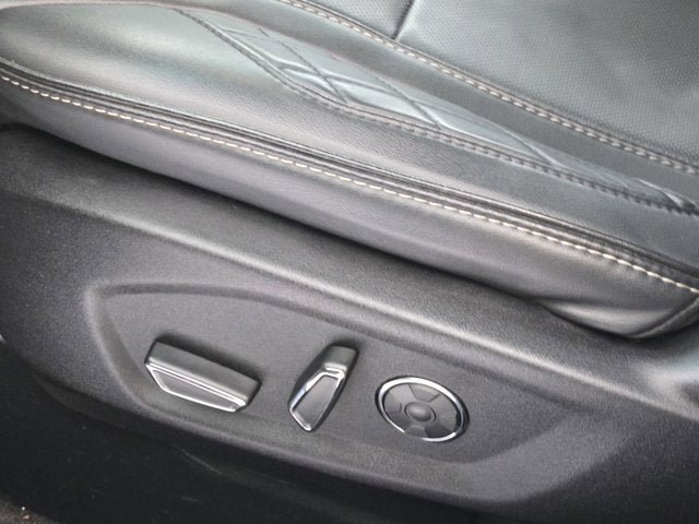 Used 2017 Ford Explorer Platinum image 21