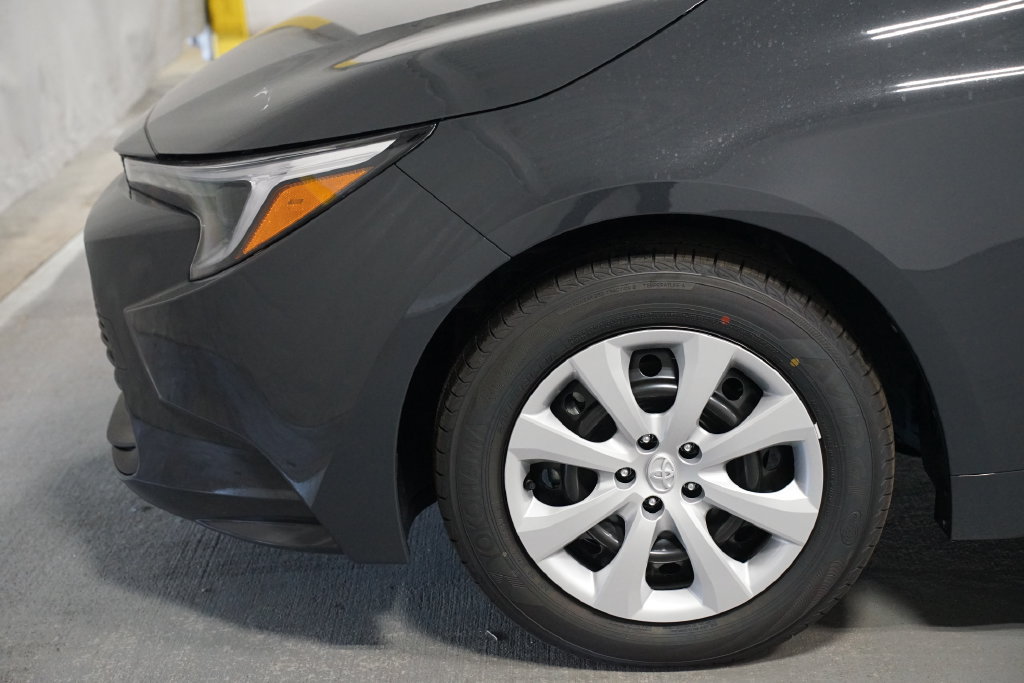 New 2027 Toyota Corolla LE FWD image 5