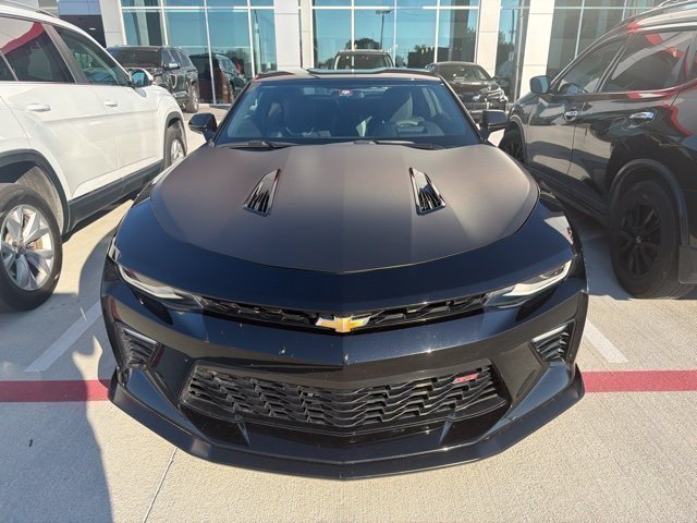 Used 2018 Chevrolet Camaro SS RWD image 3