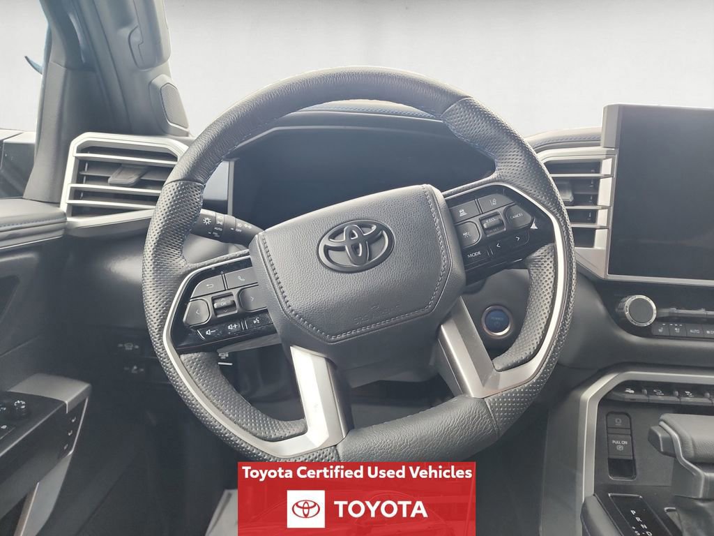 Used 2024 Toyota Sequoia Platinum AWD/4WD image 14