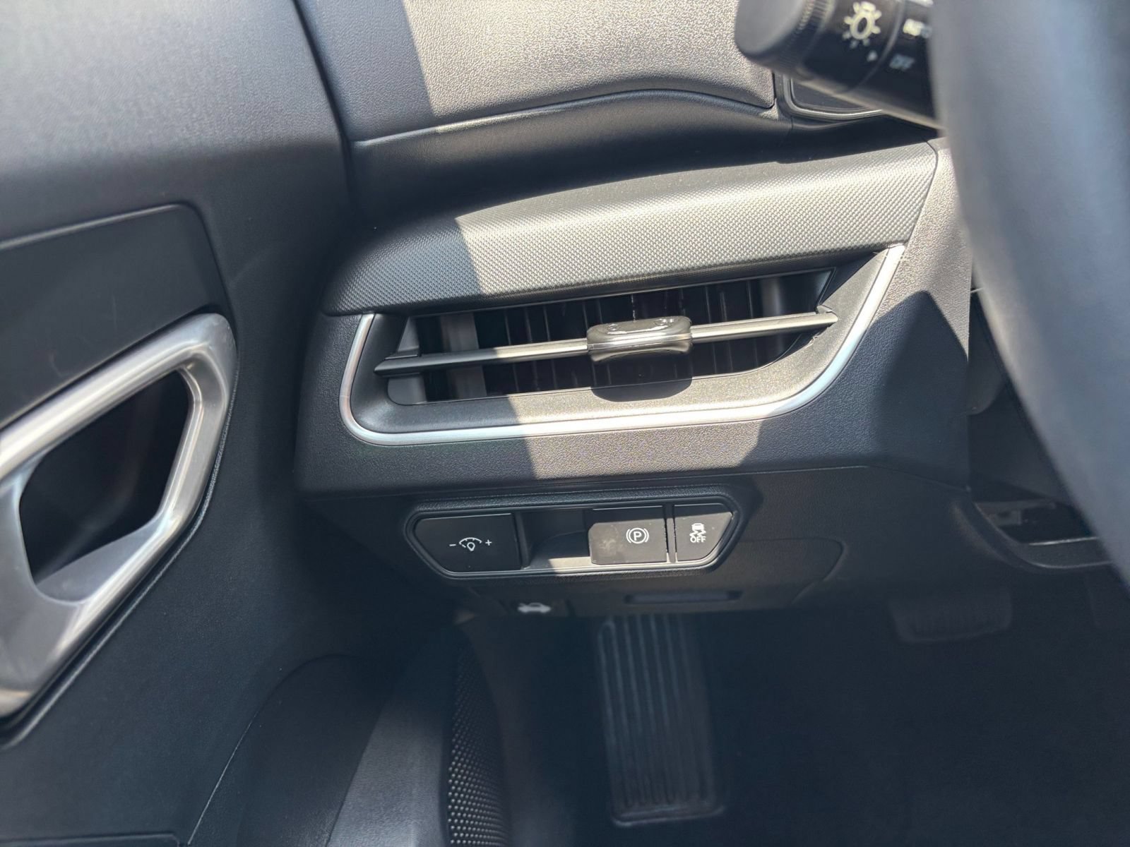 Used 2026 Kia K4 FWD image 33