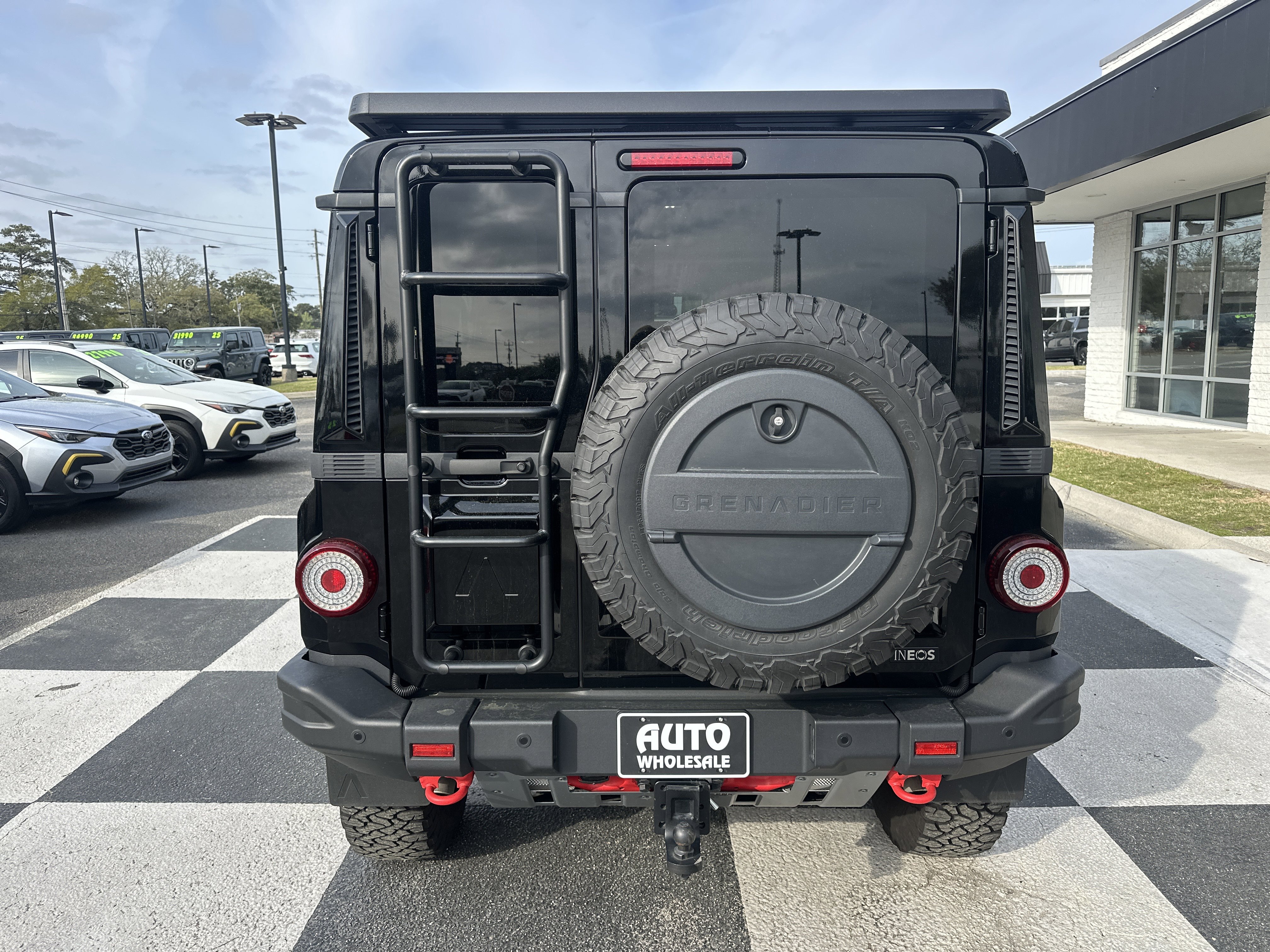 Used 2024 INEOS Grenadier Fieldmaster Edition image 4