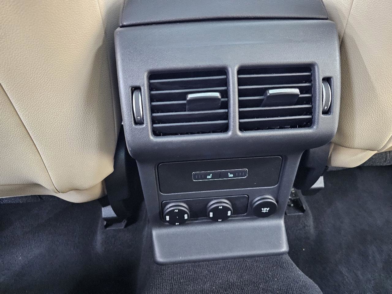 Used 2018 Jaguar F-PACE Premium AWD/4WD image 27