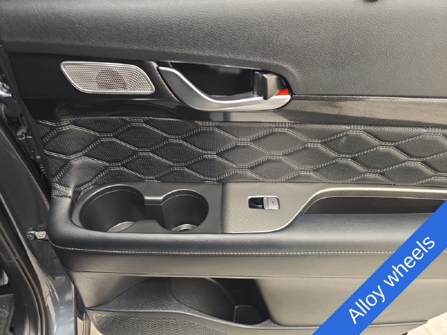 Used 2020 Hyundai Palisade Limited FWD image 15