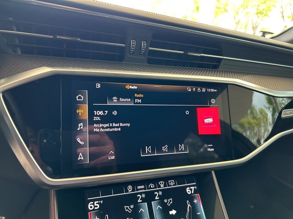 Used 2022 Audi RS 6 w/ Carbon Optic Package image 4