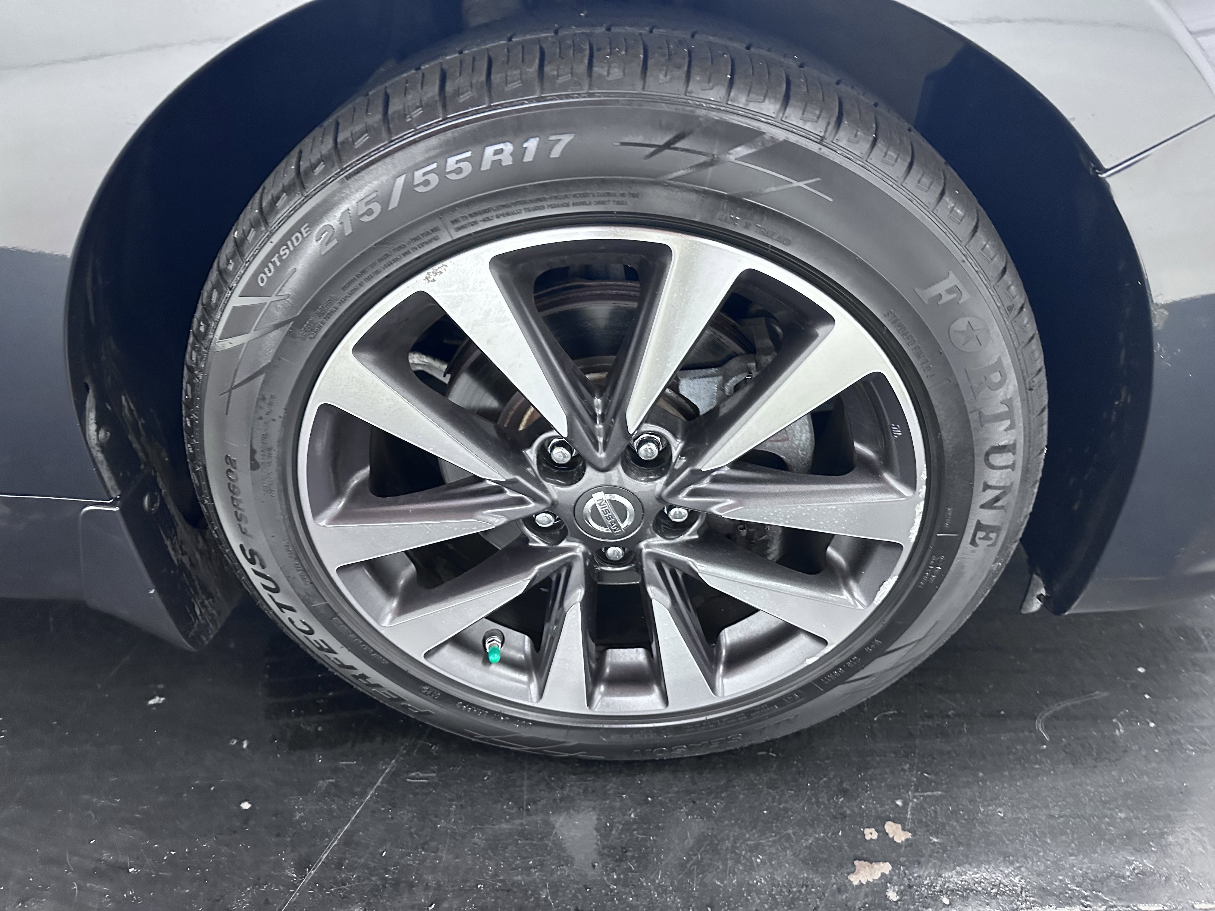 Used 2016 Nissan Altima 2.5 SV w/ Convenience Package FWD image 17