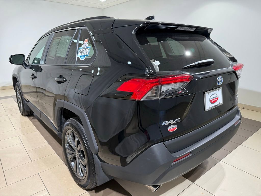Certified 2023 Toyota RAV4 XLE Premium image 3