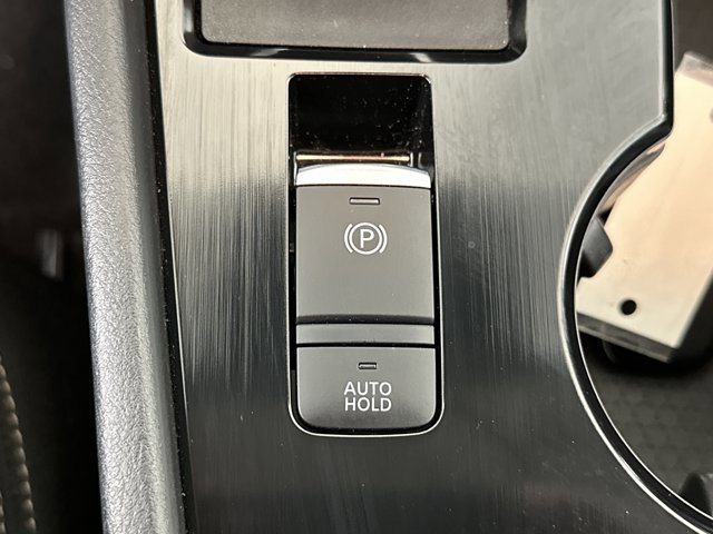 Certified 2024 Nissan Rogue SV image 24