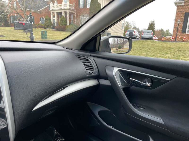 Used 2014 Nissan Altima 2.5 S w/ Sport Value Package image 65