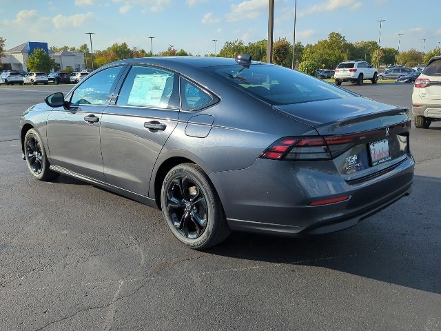 New 2025 Honda Accord SE image 9