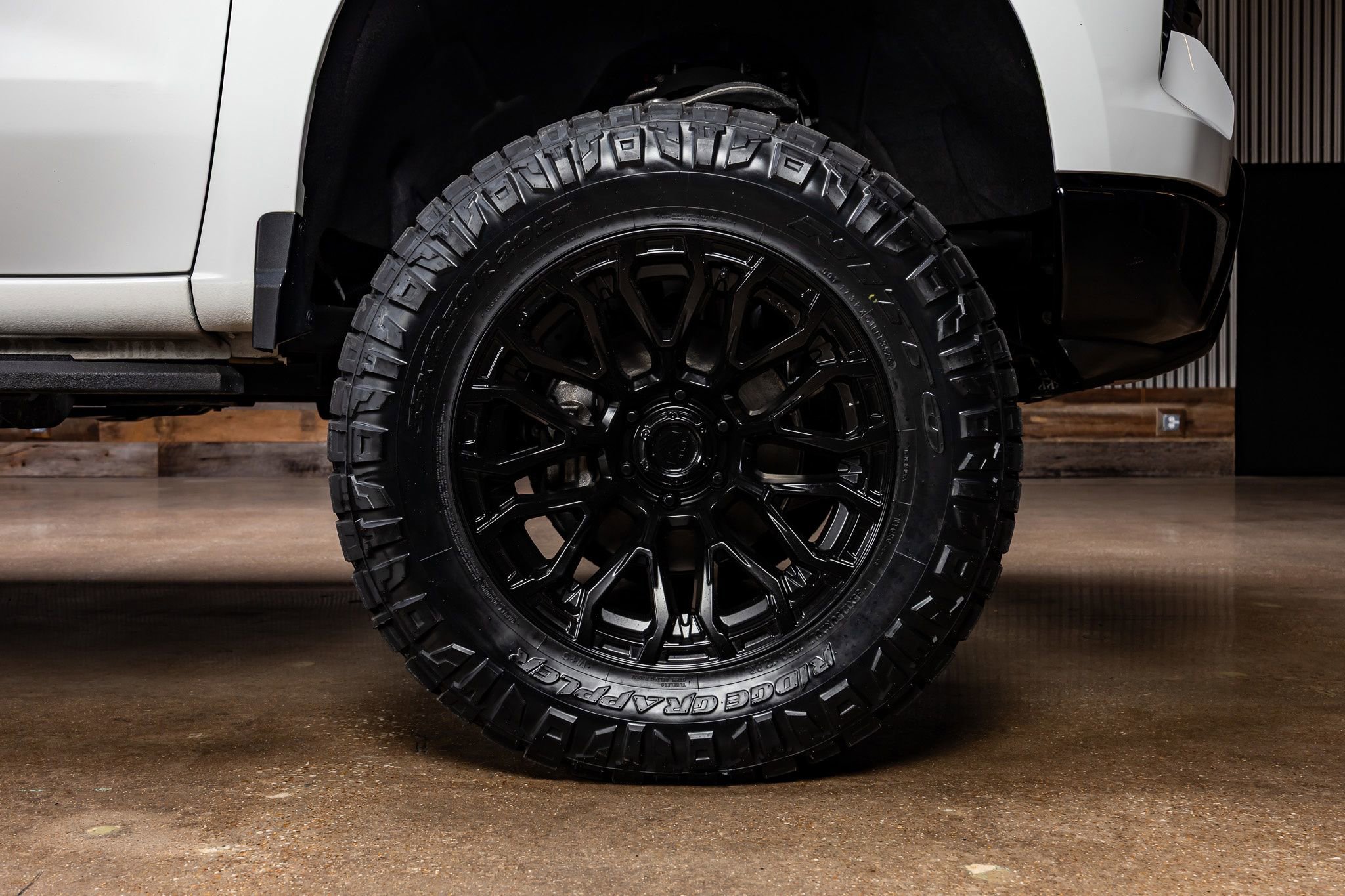 Used 2023 Chevrolet Silverado 1500 LT Trail Boss w/ LT Trail Boss Premium Package image 12