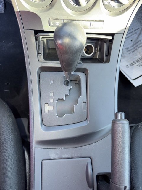 Used 2013 MAZDA MAZDA3 i SV w/ Convenience Pkg image 16