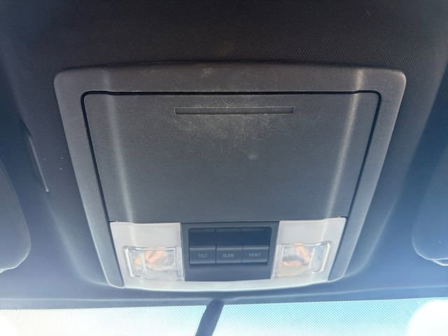 Used 2017 Lincoln Navigator Select image 12