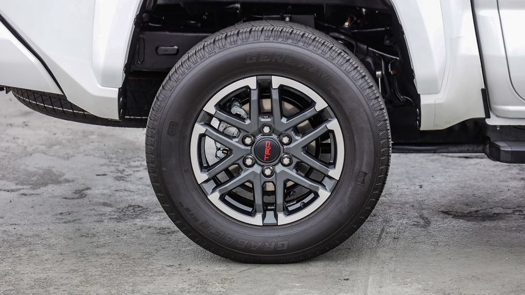 Used 2025 Toyota Tacoma TRD Sport RWD image 12