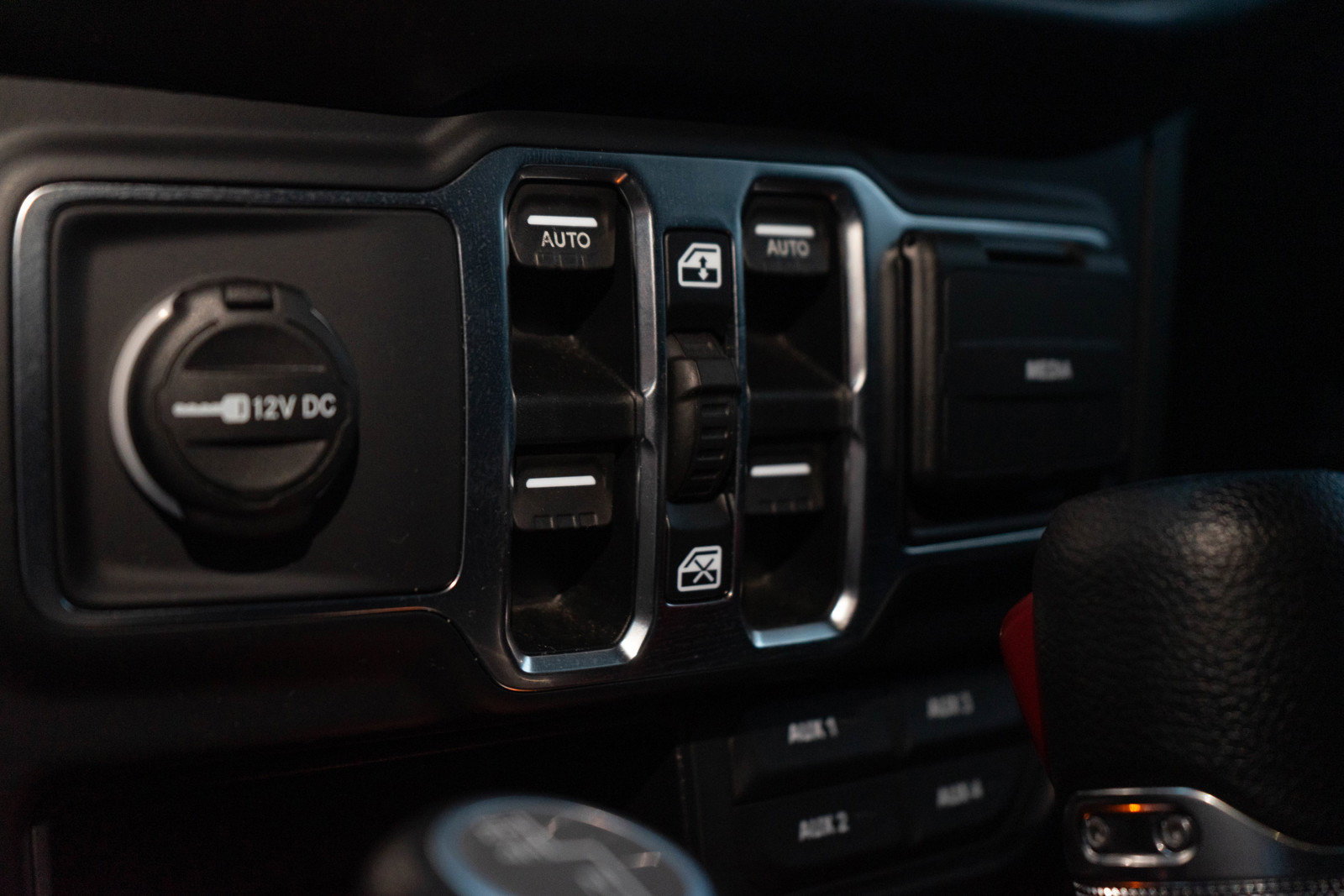 Used 2018 Jeep Wrangler Unlimited Sport S image 16