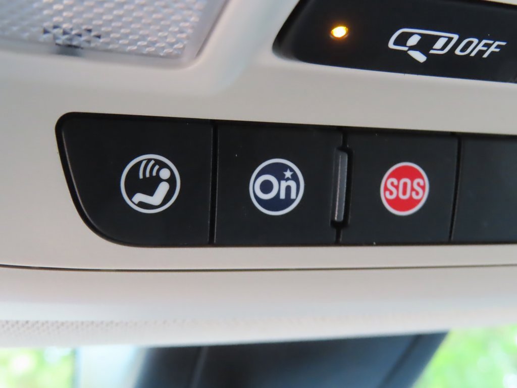 Certified 2023 GMC Acadia Denali w/ Denali Ultimate Package image 13