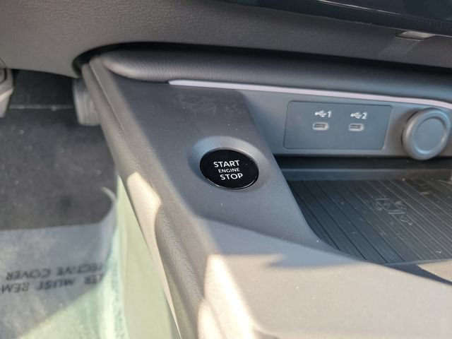 New 2026 Nissan Sentra SR w/ Floor Mat Package FWD image 32