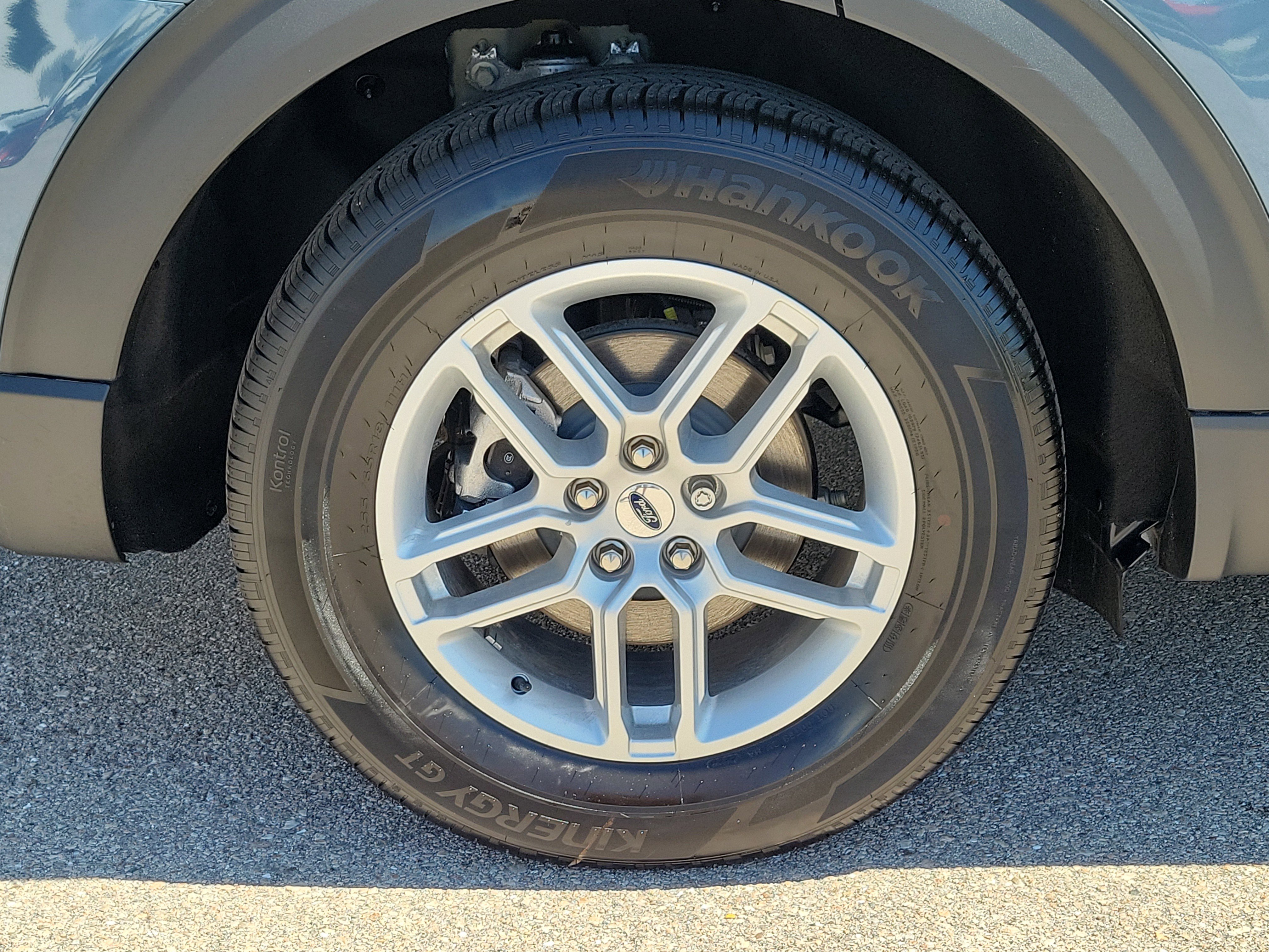 Used 2026 Ford Explorer Active w/ Active Comfort Package image 9