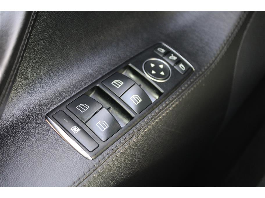 Used 2012 Tesla Model S Signature Performance RWD image 19