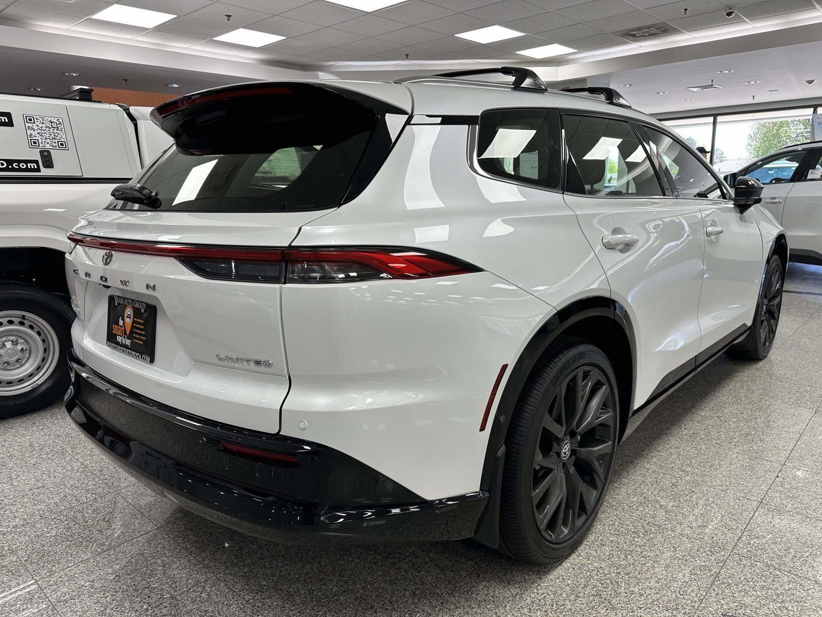 New 2025 Toyota Crown Signia AWD/4WD image 4