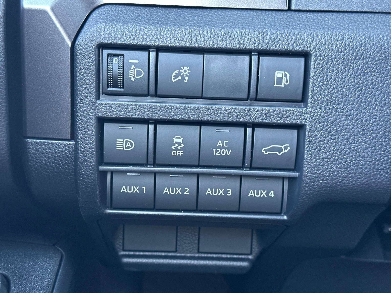 Used 2026 Toyota 4Runner TRD Off-Road Premium image 28