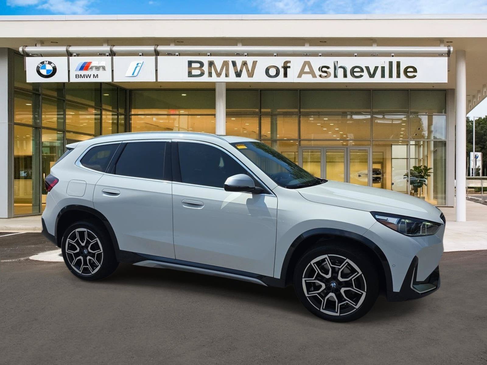 Used 2023 BMW X1 xDrive28i w/ Convenience Package