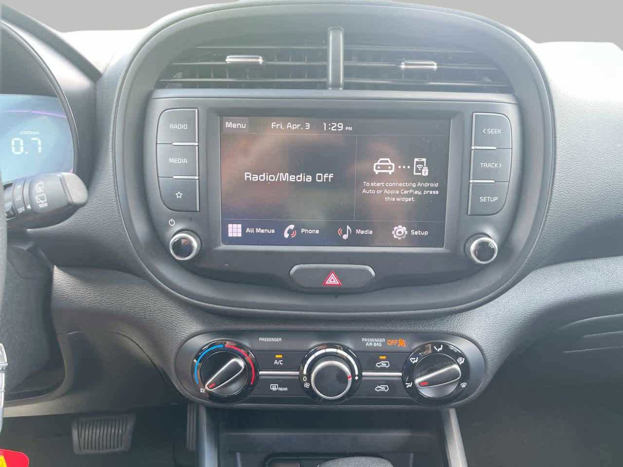 Used 2024 Kia Soul LX w/ LX Technology Package image 17