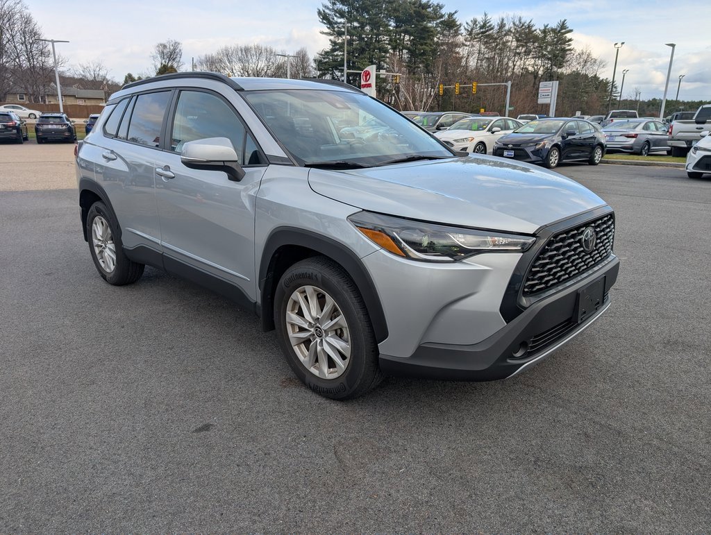 Used 2022 Toyota Corolla Cross LE image 8