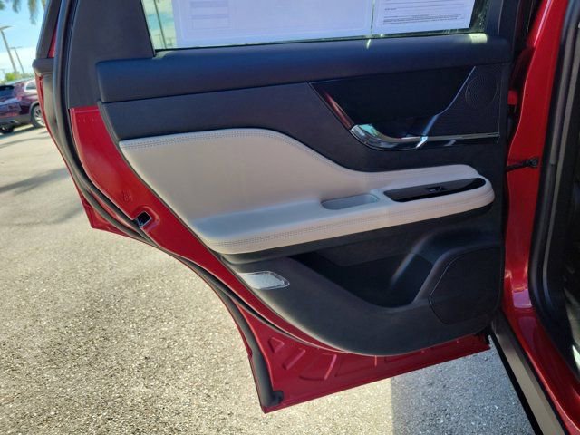 Certified 2025 Lincoln Corsair FWD image 14