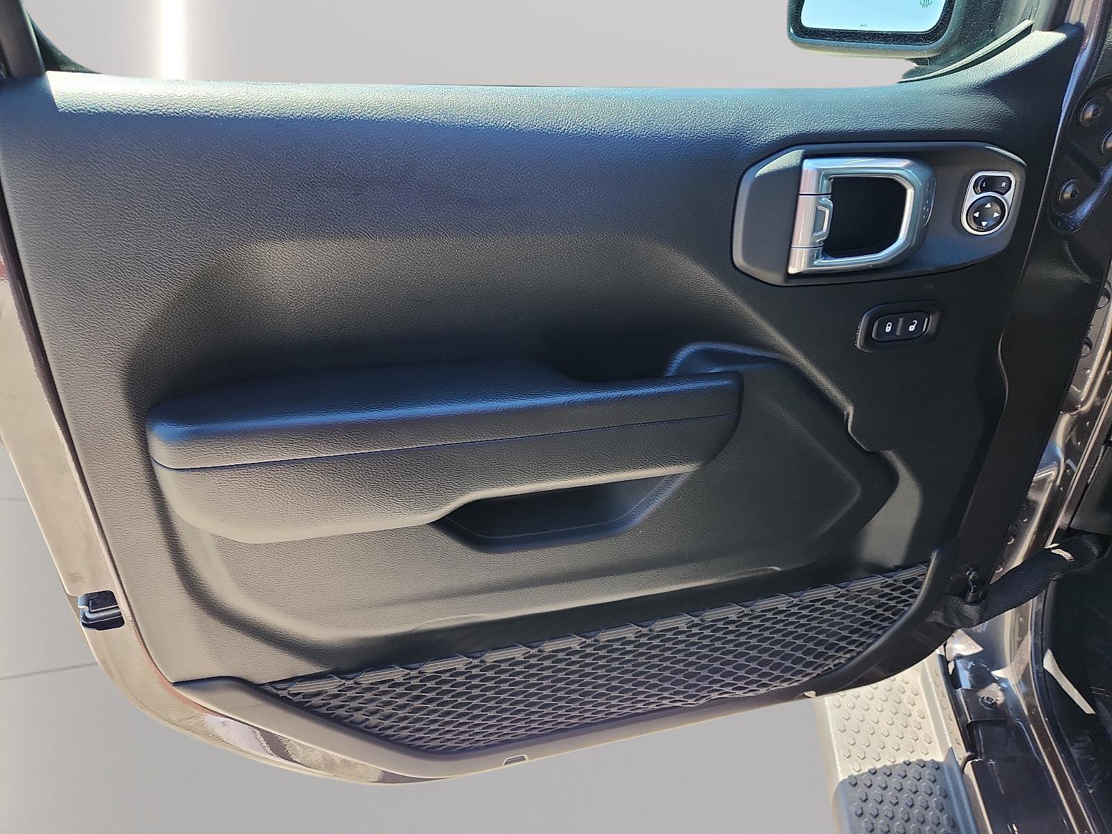 Used 2021 Jeep Wrangler Unlimited Sport image 25