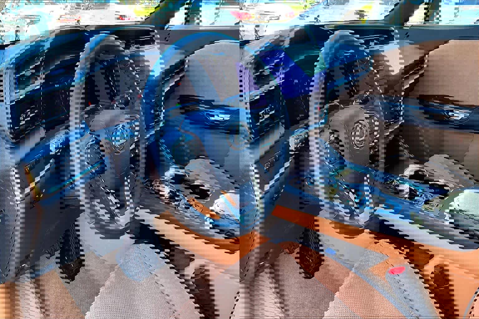 Used 2023 Lexus RZ 450e Premium image 16