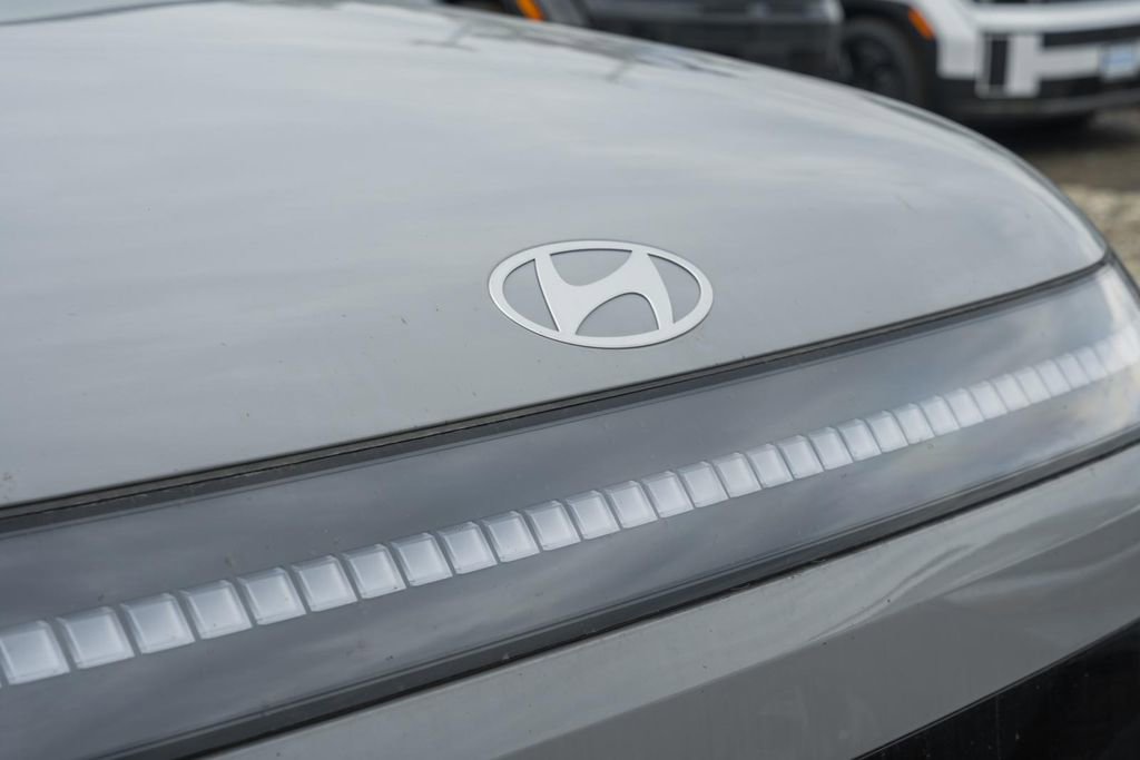 New 2026 Hyundai Ioniq 9 SE image 11