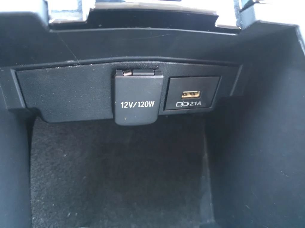 Used 2020 Toyota Corolla LE FWD image 33