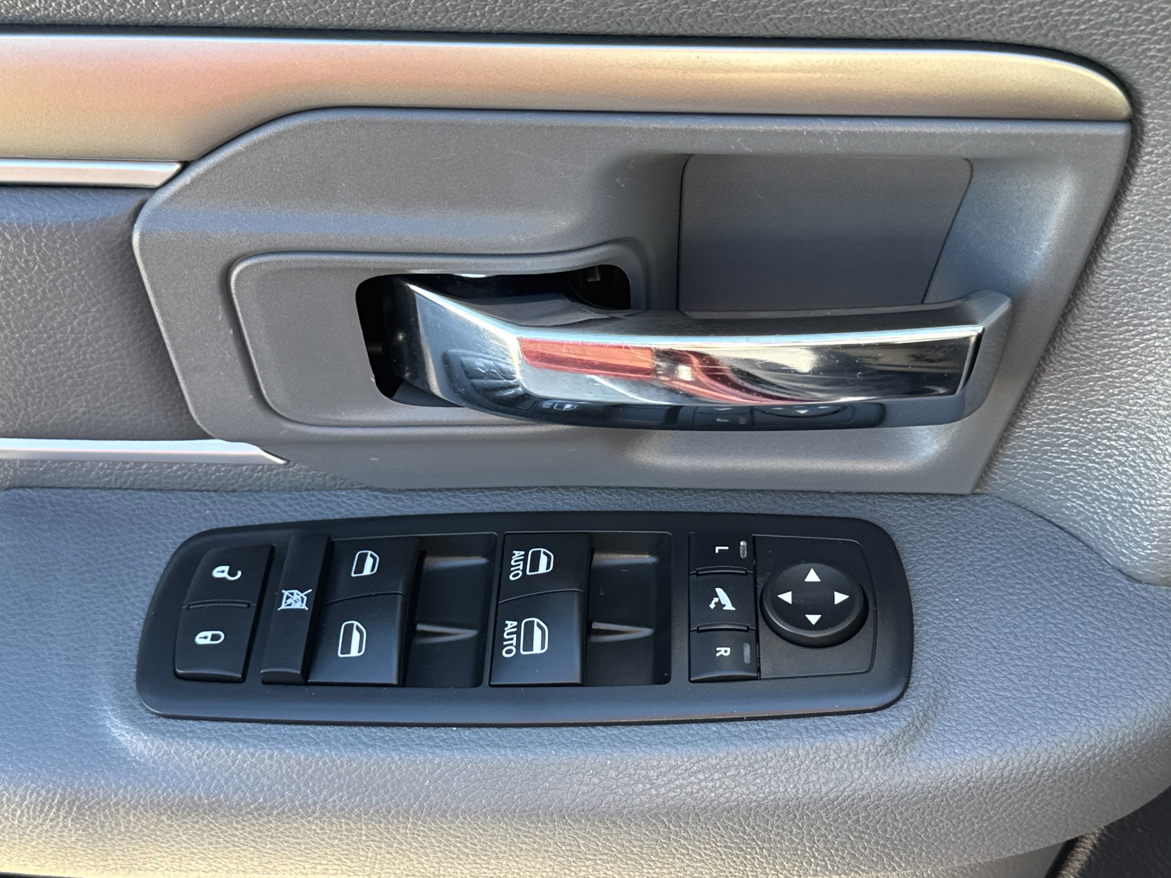 Used 2017 RAM 1500 Lone Star image 37