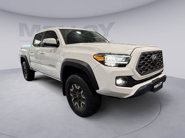 Used 2023 Toyota Tacoma TRD Off-Road w/ Technology Package AWD/4WD image 7