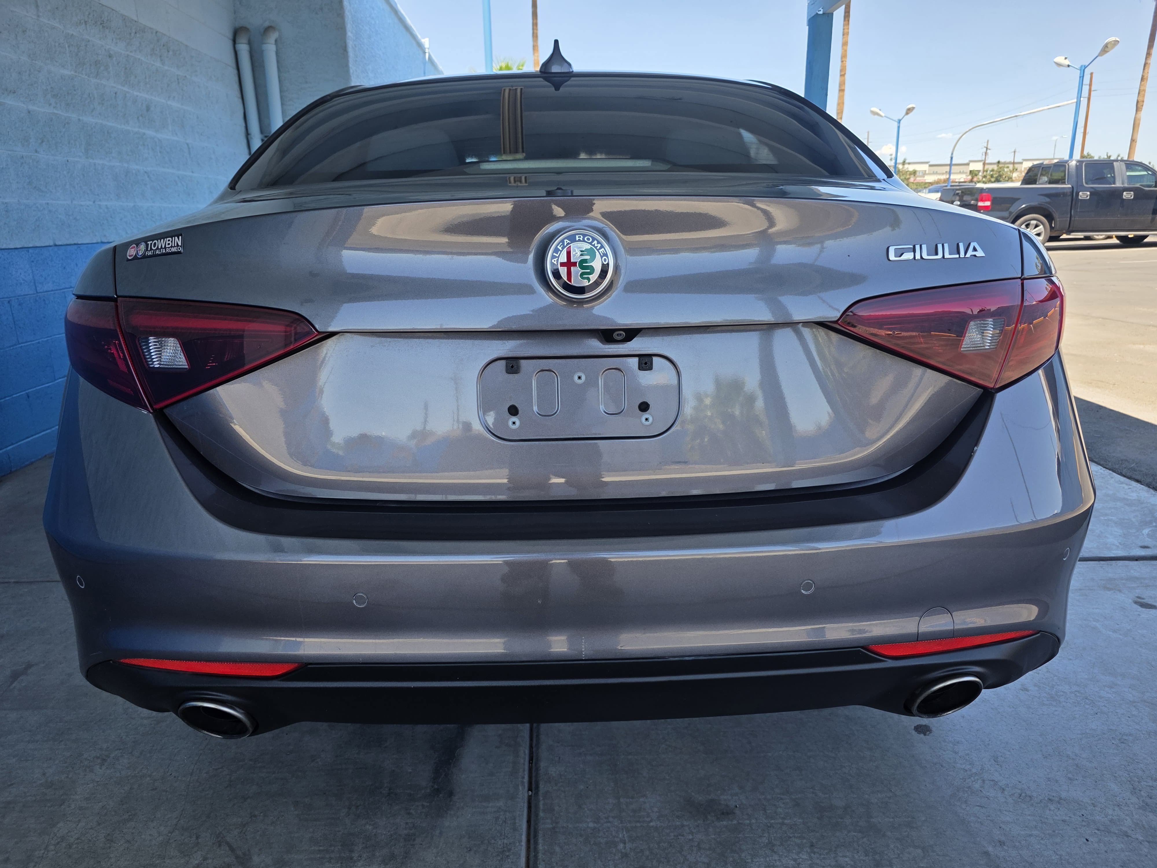 Used 2019 Alfa Romeo Giulia Ti RWD image 4