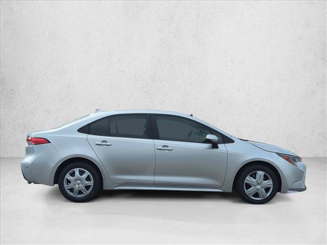 Used 2021 Toyota Corolla LE image 4