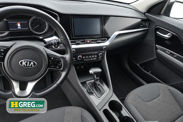 Used 2020 Kia Niro LXS FWD image 13