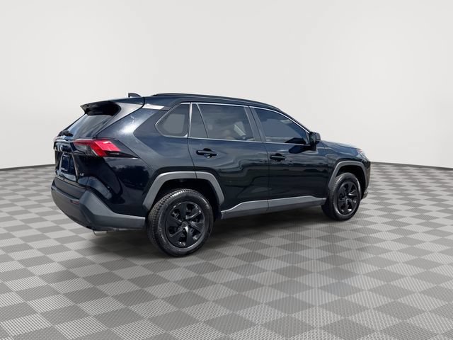 Used 2019 Toyota RAV4 LE FWD image 12