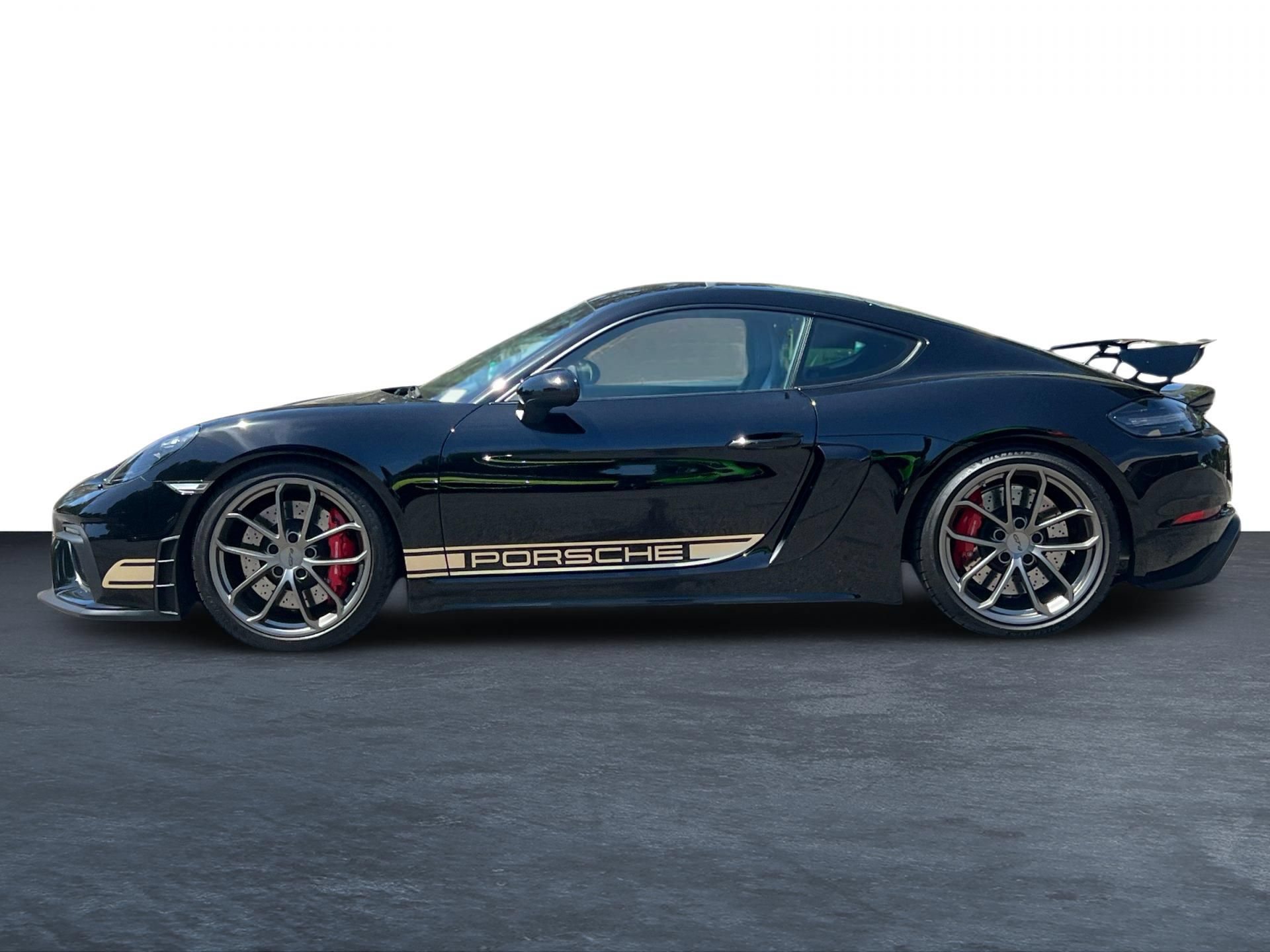 Used 2021 Porsche 718 Cayman GT4 RWD image 4
